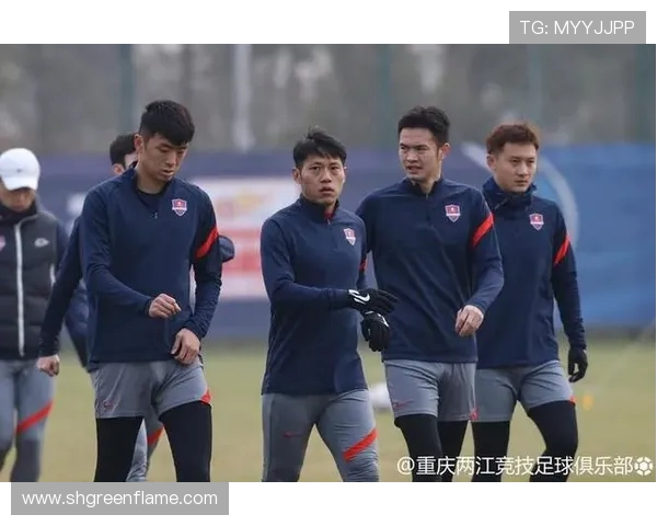 赛后分析：武汉足球队与重庆足球队球员个人能力对比与表现评估